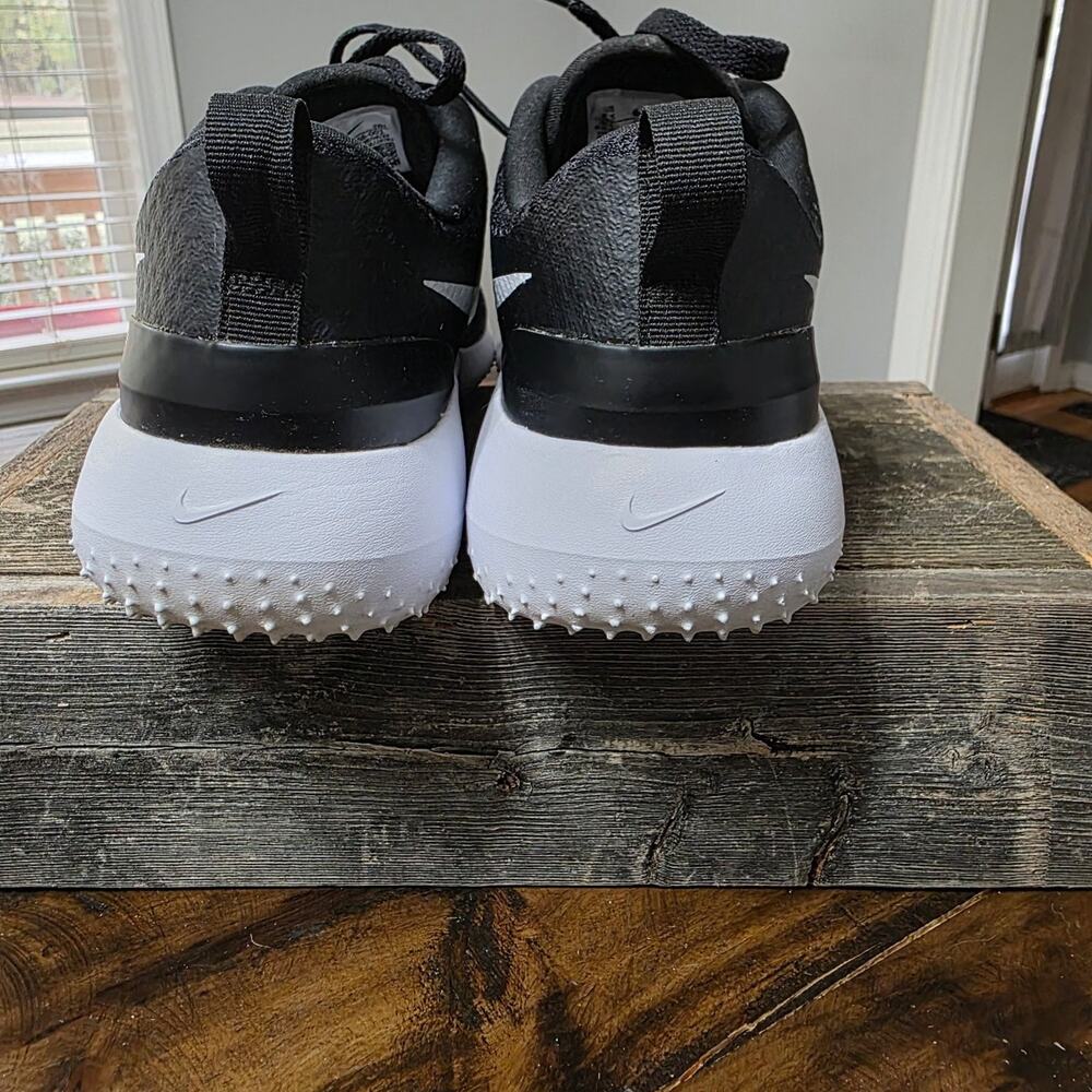 Nike Roshe G Golf Shoes Womens 8.5 Black White Spikeless - Picture 4 of 5